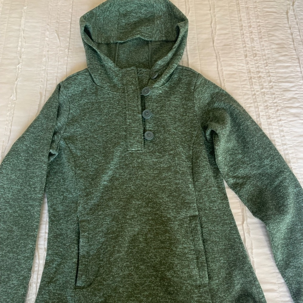Columbia pullover sweatshirt